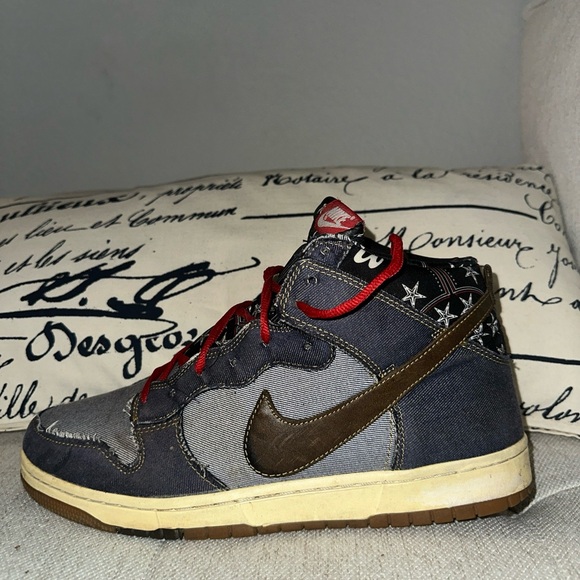 Nike Dunk High CMFT Navy Blue Denim Track Gum 705434-401 Size 12 - Picture 2 of 5